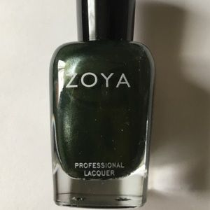 ZOYA tabitha green makeup